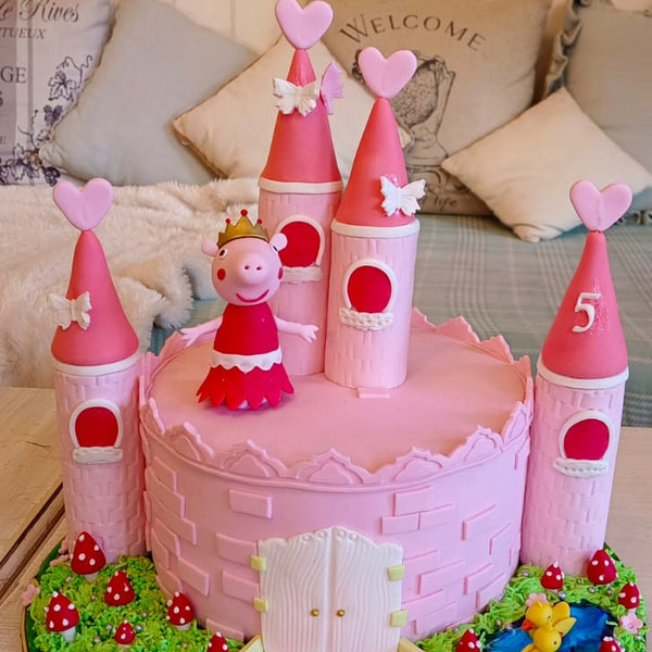 peppa pig castle – Sweet Obsession